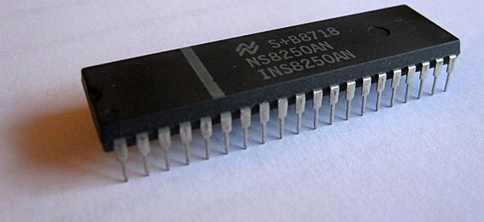 Semiconductor_wikicommons
